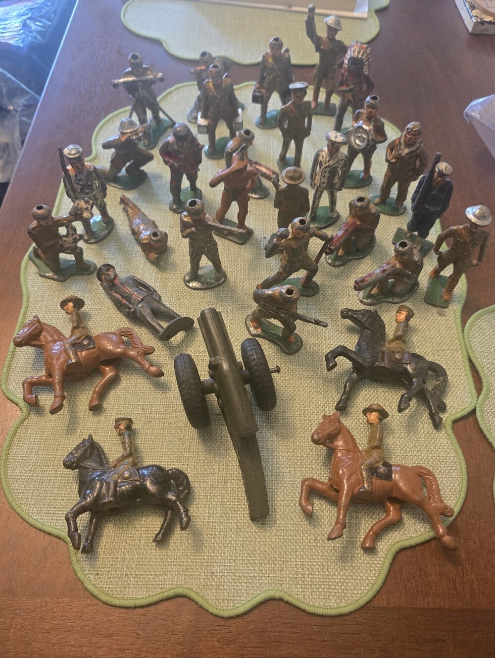 *Vintage* Metal Toy Soldiers & Horses Set - 30 Pieces